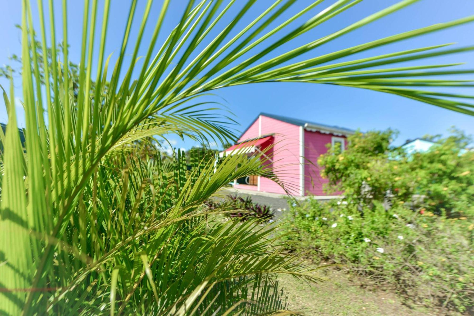 Les Jardins De Chantilly -Bungalows 4 Etoiles Avec Jardins Et Piscines Privees Baie-Mahault Pokoj fotografie